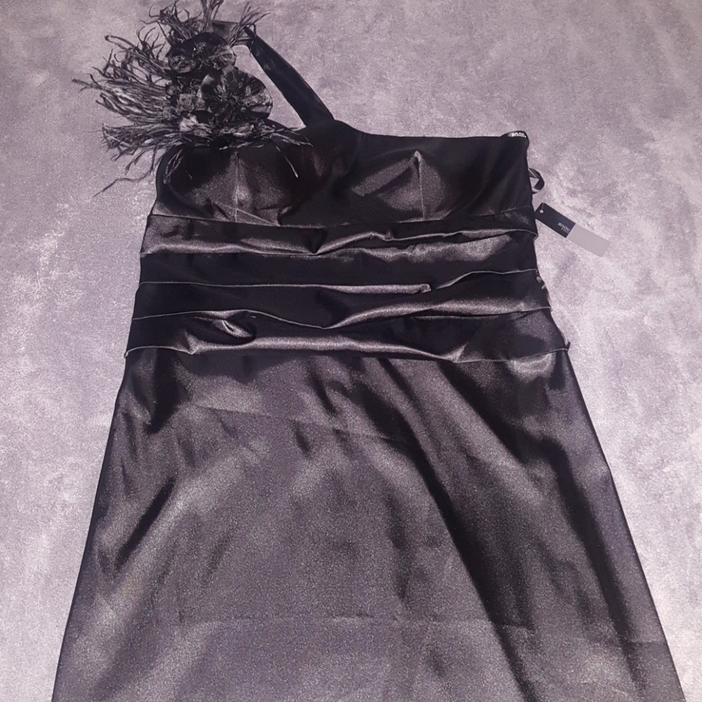 Black satin evening dress w feathers detachable